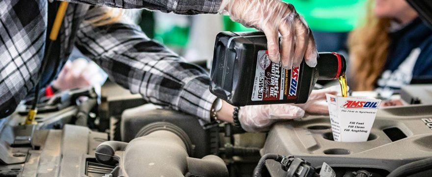 What’s the Best Synthetic Motor Oil?
